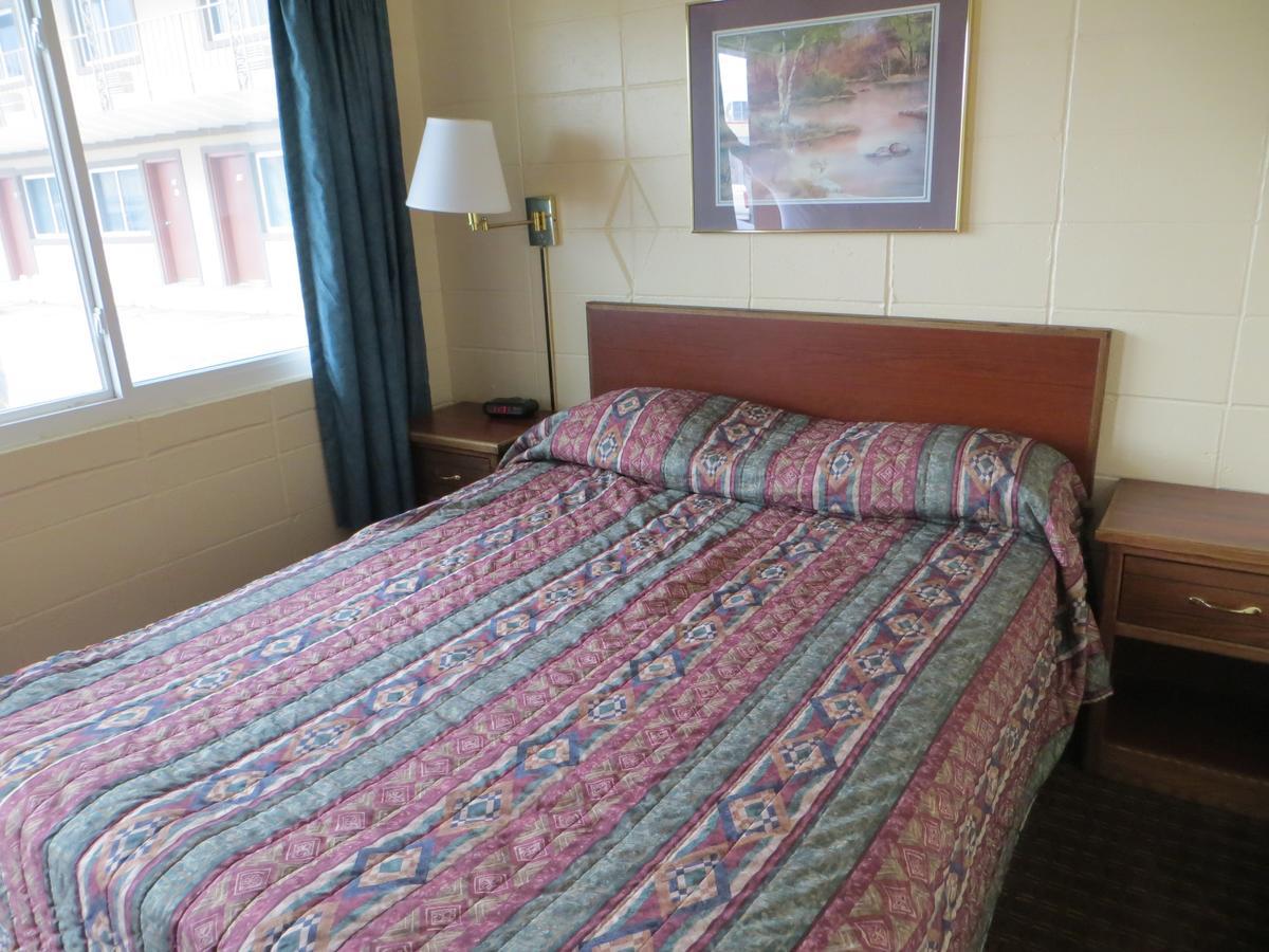Deluxe Inn/Extended Stay - Council Bluffs Carter Lake Kültér fotó